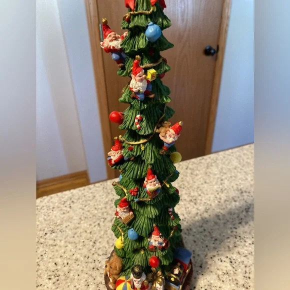 Vintage Lighted, Musical Pencil Christmas Tree - Picture 9 of 15